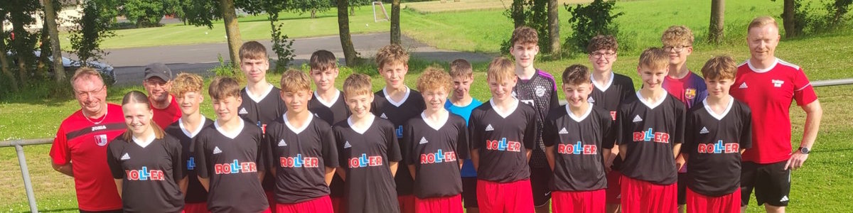 Neue Trikots U15 ROLLER